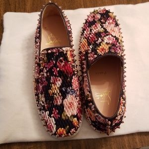 Christian Louboutin floral boat pik slip on